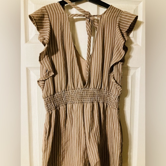 Elegant Brown Striped Jumpsuit - Picture 2 of 3